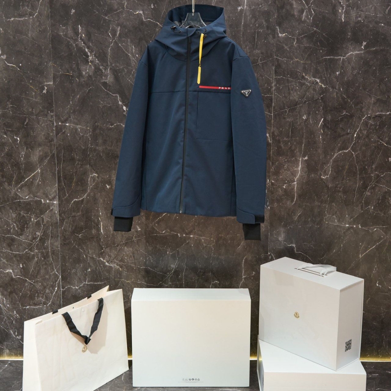 Pra*a down coat